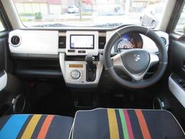 ご納車後も安心なプレミア保証をご提案いたします。ナビや電装品、エアコンなども含めた600項目の充実した保証内容と安心のロードサービス付帯でサポートいたします。詳細はお尋ねください。