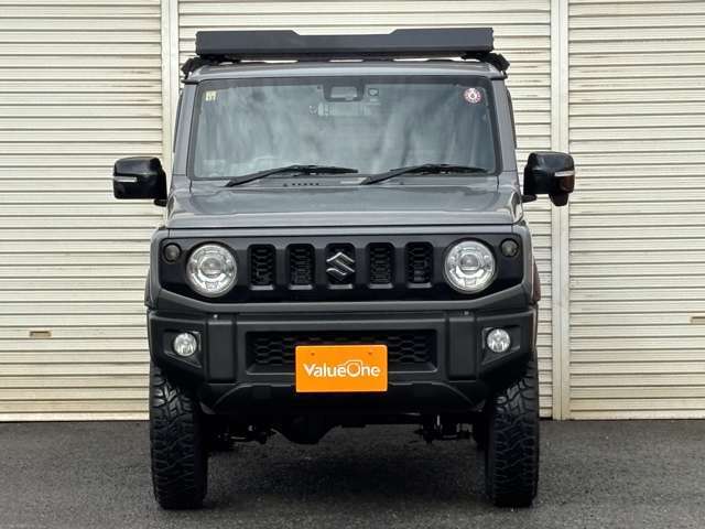 外観は大きな傷なども無く綺麗な状態に仕上がっております