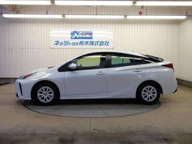 ボディサイズは長さ457cm　幅176cm　高さ147cmです