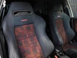 純正RECARO装着になります。