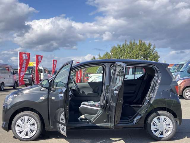 カーナビ・ETC・エンジンスターター・ドライブレコーダーなど、ご希望にお応えできるよう、オプション多数取り揃えております。おクルマのことなら何でもお任せください！