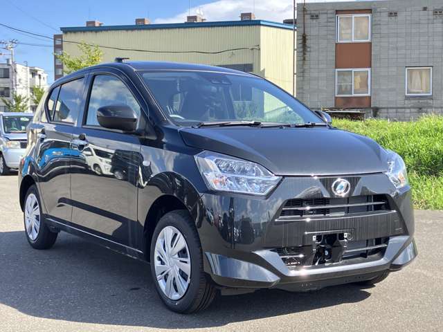 スズキ・ダイハツのサブディーラーとして全国販売優秀の実績！オールメーカーの軽未使用車・中古車はもちろんのこと、コンパクトカー・エコカーなどの普通車も豊富に在庫を取り揃えています！