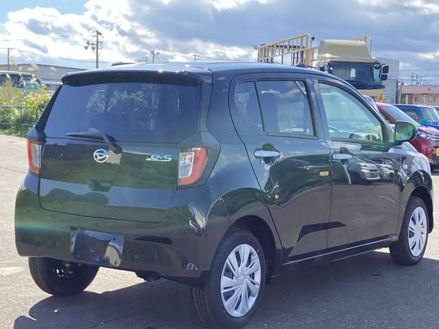 オートローンは最大120回払いまで可能！ボーナス払い・残価設定・リースなどもご用意ございます。月々の負担を軽減させることが可能です！