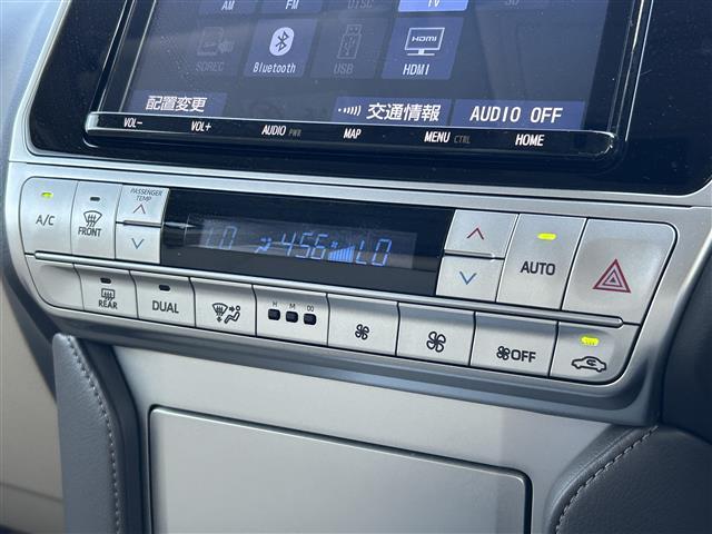 【運転席操作部】快適なドライブを楽しむための機能が装備されています！運転席から触れるので、使いやすいです！除菌プランいれていただくと、さらに清潔で安心していただけます！