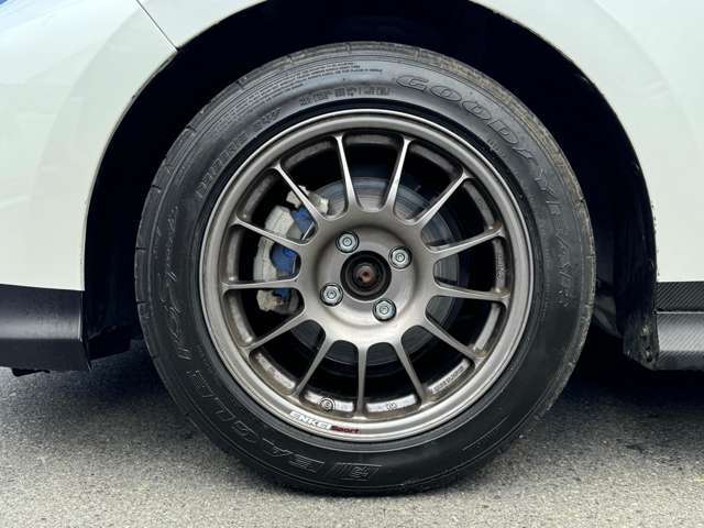 ENKI RC-T5 15インチアルミ　タイヤはレギュレーションタイヤのEAGLERSSPORTS195/55R15