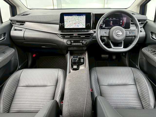 高級感のある内装、インパネ周り！