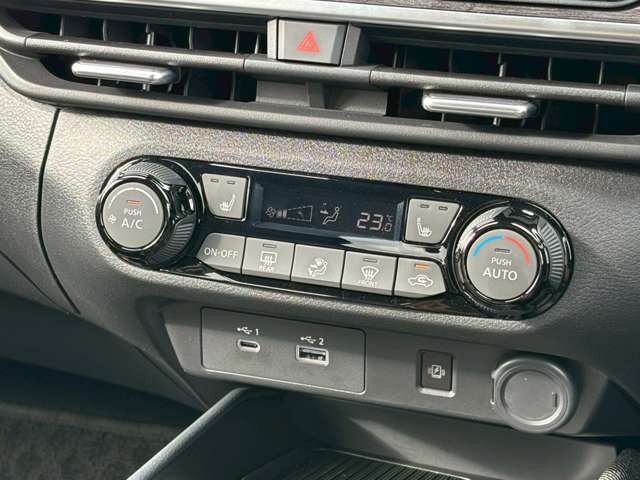 ☆フルオートエアコン☆温度設定だけで車内を快適に保ちます♪