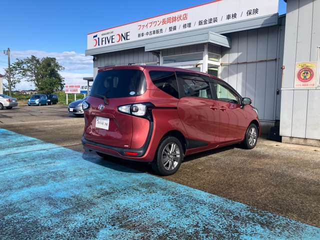 認定整備工場完備！　納車整備からアフターフォローまでお任せください　車検整備、ETC等の用品取付もお任せください