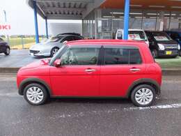 店舗は国道30号線沿いにございます！お店の場所がわからなければお気軽にご連絡ください！