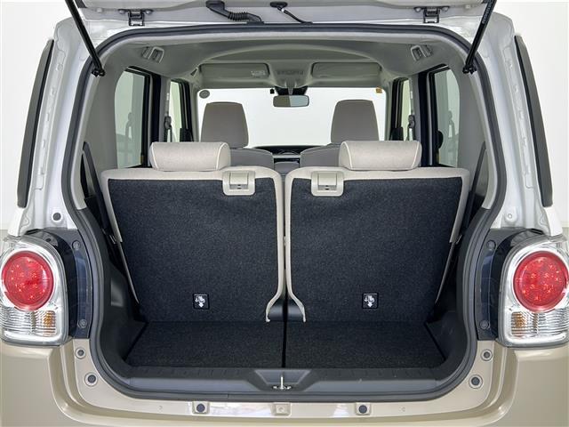 【トランク】積み込みやすくて、たっぷり積める荷室です。シートアレンジできるものは、乗車人数と荷物の量や大きさによってシートを動かすことができるので、より快適なドライブが可能です！