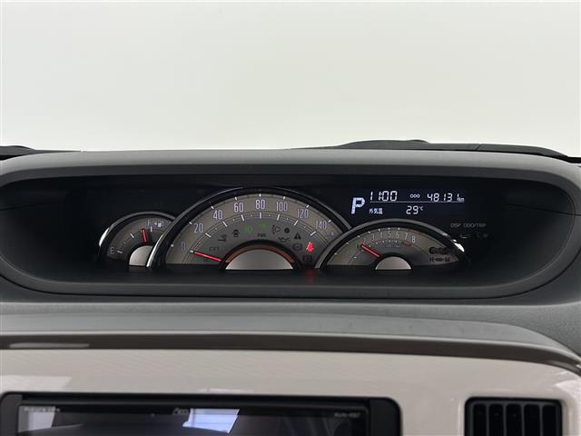 【スピードメーター】メーターがシンプルで見やすく運転しやすいですね！