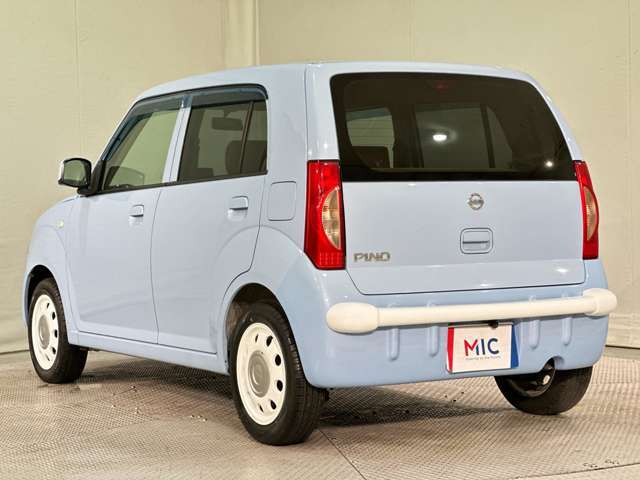 納車前にはスタッフによってピカピカに仕上げてご納車致します。オプションでガラスコーティングなどオススメ品も格安で承ります！