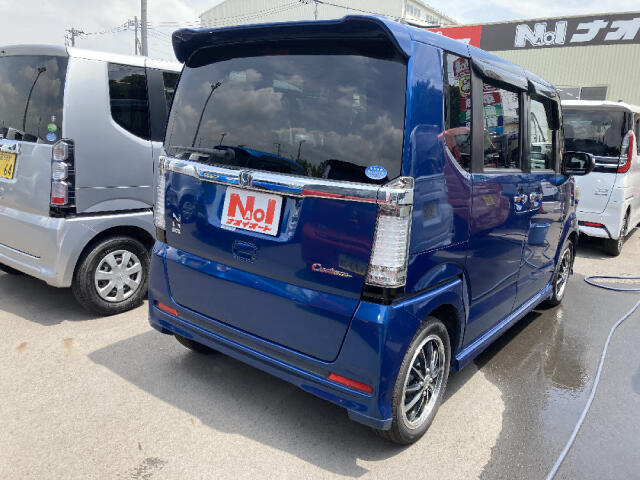 私達はお客様が楽しく、そして安全な車選びができますよう、分かりやすい情報開示を心がけております。価格の表示に関しては、支払総額を掲載する事で、初心者のお客様にも安心な情報をお届け致します。