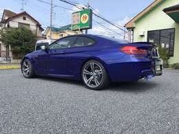 隣が弊社経営の中華料理屋になっています。防犯上、車両を別の場所に動かしている場合がございます。ご了承ください