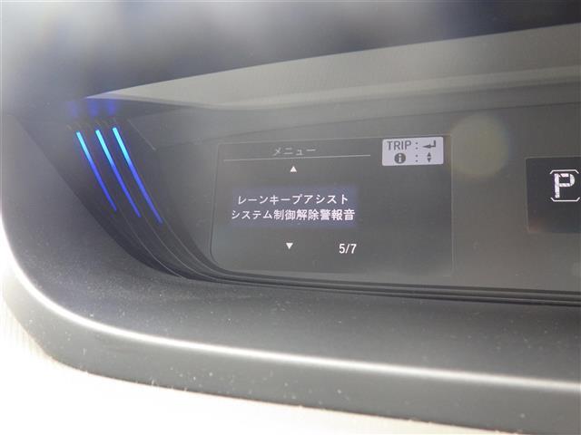 【スピードメーター】メーターがシンプルで見やすく運転しやすいですね！