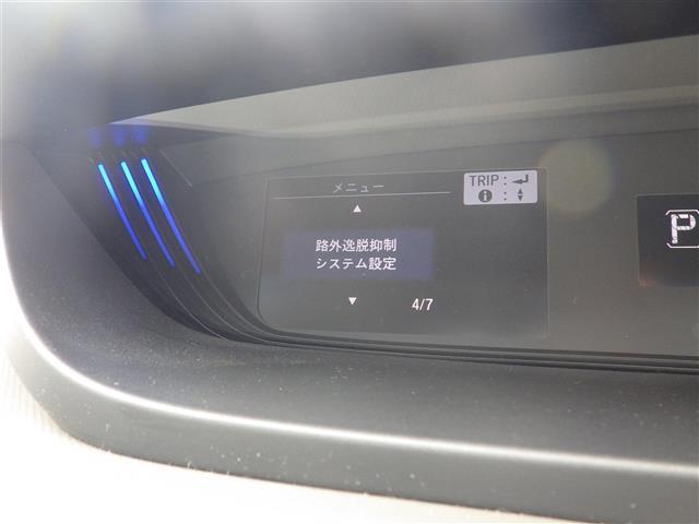 【スピードメーター】メーターがシンプルで見やすく運転しやすいですね！