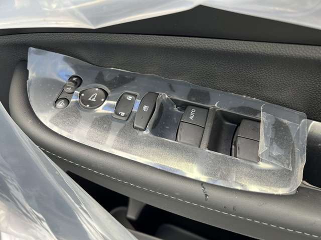 気になるお車のお見積りを作成します！車両本体価格や自賠責保険料、税金、リサイクル預託金登録に伴う諸費用を計算したお見積りをおつくりします。お気軽にお問合せ下さい！