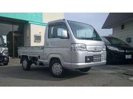 中古車は勿論、登録済未使用車も取り揃えております！入れ替わりが早いため、気になる車両がございましたらまずはお電話を下さい。0078-6002-060709（通話料無料）遠方のお客様もご安心いただきご購入をいただけます