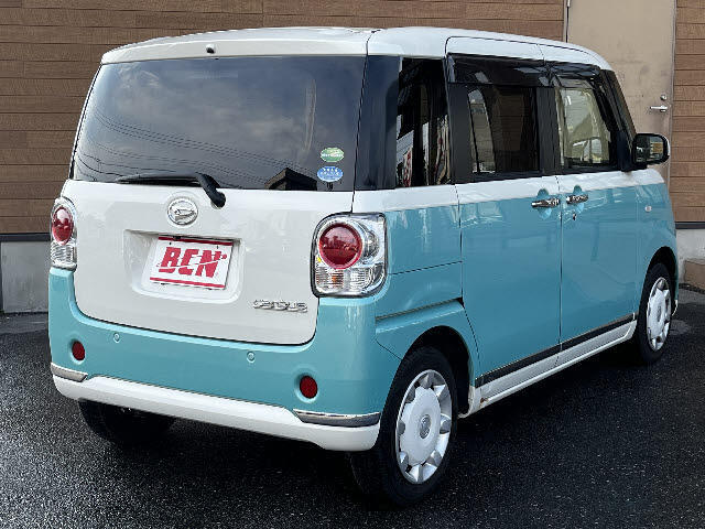 在庫車の全車に専門業者のルームクリーニング施工済！