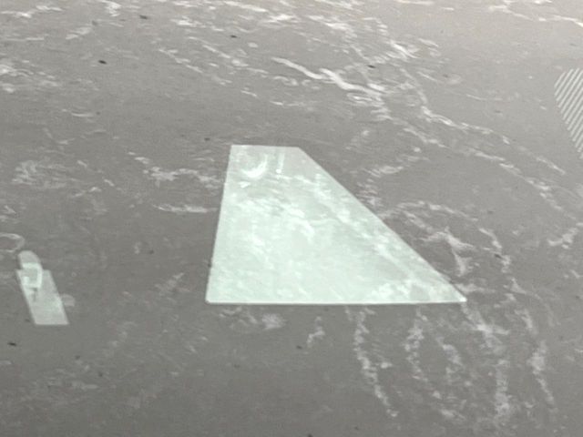 【スマートブレーキサポート】走行中に前方の車両等を認識し、衝突しそうな時は警報とブレーキで衝突回避と被害軽減をアシスト。より安全にドライブをお楽しみいただけます。