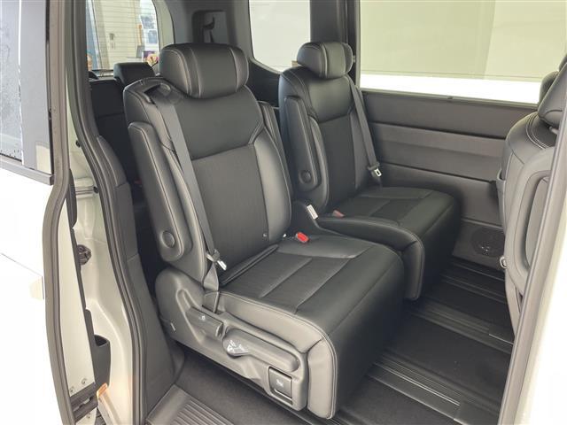 【後部座席】『後部座席周辺』の画像になります。写真の内容に関してご不明点、ご質問等がございましたらお気軽にガリバー店舗までお問い合わせください。