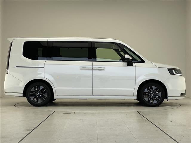 【右】『外装：右側』の画像になります。写真の内容に関してご不明点、ご質問等がございましたらお気軽にガリバー店舗までお問い合わせください。