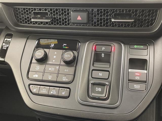 【その他】このクルマ限定で使える装備品が付いています！使い方などはぜひ実際に店舗にお越しいただき、専門スタッフにお尋ねください！