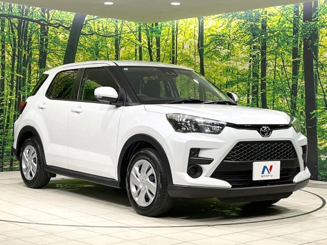 高透明度のガラス皮膜で撥水はもちろん、上質なツヤ・光沢を実現。紫外線や酸性雨から大切な愛車を保護し、色あせ・劣化を防止。「弾スプラッシュコート」、「弾プリミッサコート」からお選びいただけます。