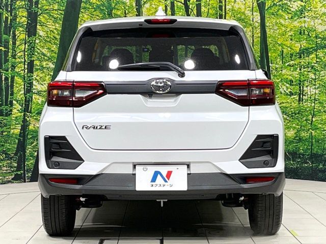 安心の最長10年・走行無制限保証（有償）をご用意。保証内容も充実はもちろん、無料点検＆オイル交換や、年中無休の全国・24時間ロードサービスも付帯されておりますのでご安心下さい。