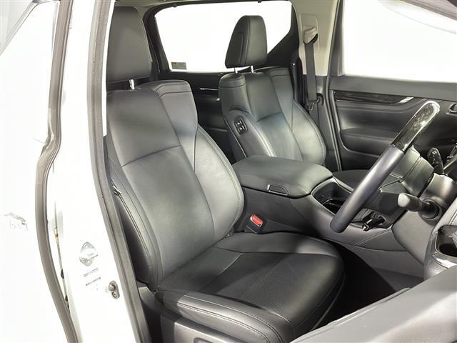 座り心地が良いシートなので長時間の運転でも快適にお過ごしいただけます。新品のフロアマットのご注文も可能です。掲載箇所以外にご希望の写真がございましたらお気軽にお問い合わせ下さい。
