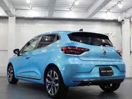 先進的でスポーティーなエクステリア。