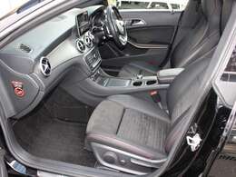 ハーフレザー☆室内もとても綺麗な状態で、使用感もございません。今まで丁寧に扱われてきた事も十分に理解できます。専門業者様に依頼してルームクリーニングを行っております。隅々まで綺麗な状態です！