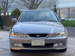 新車時からディーラーで整備されてきた個体です。令和6年までのディーラー記録簿も保管されています。※走行4千Km・ワンオーナー・ガレージ保管・黒革シート・全ディーラー記録簿・禁煙・新車保証書、車検証ケース