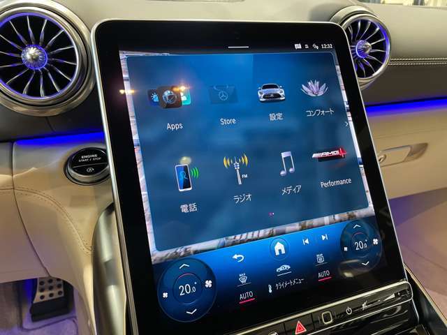 車両は屋内展示しておりますので天候に関係なくごゆっくりコンディションご確認頂けます。車両を倉庫へ保管している場合が御座いますのでご来店前に在庫確認頂けると幸いです。TEL072-784-8800