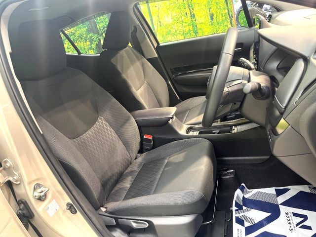 運転席シート廻りは使用感も少なく、良好な状態となっています。丁寧に使われていたことがよくわかりますね。