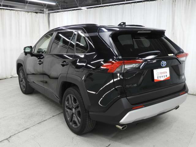 奈良トヨタの展示車はそのほとんどが下取り車が中心です！品質や保証の安心に自信があります♪