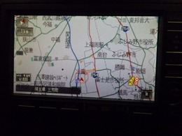 ■HDDインターナビシステム【リアカメラ付】■基本性能・7インチワイドディスプレイ・高感度カラーリアカメラ・タッチパネル・HDD（40GB）・照明付オーディオリモートコントロールスイッチ＋音声認識【ス