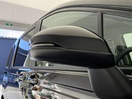 【ドアミラー】大きくて見やすいので、後方を見るときも安心です！