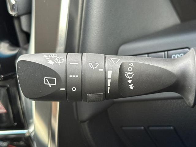 お車に合わせて無料保証以外にも、保証範囲、期間、距離を拡充させた有料保証もご用意しております！中古車の購入が初めてで不安・・・というお客様もご安心ください！