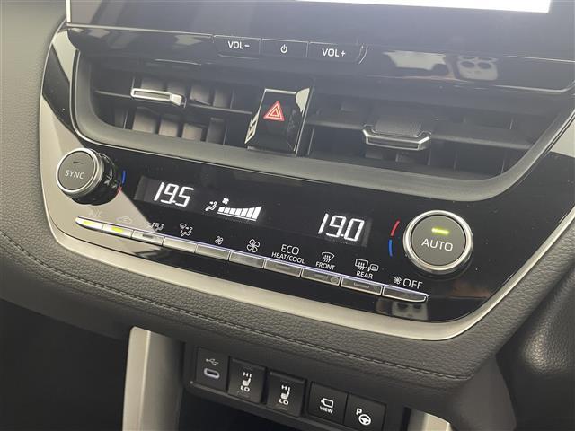【オートエアコン】車内温度を感知して自動で温度調整をしてくれるのでいつでも快適な車内空間を創り上げます！