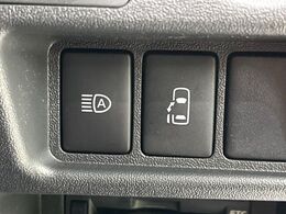 【パワースライドドア】スマートキーや運転席のスイッチでスライドドアの開閉が可能♪電動だから力を入れてドアを開ける必要が無く、小さいお子様でも、重い荷物を持っている時もラクに開け閉めできます♪