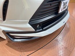 【モデリスタエアロ】人気のモデリスタエアロを装着！クルマの外観がよりスタイリッシュになり、街中で存在感あふれる1台に♪将来買い替える時にもリセールに影響しやすく、価値ある人気の装備です！