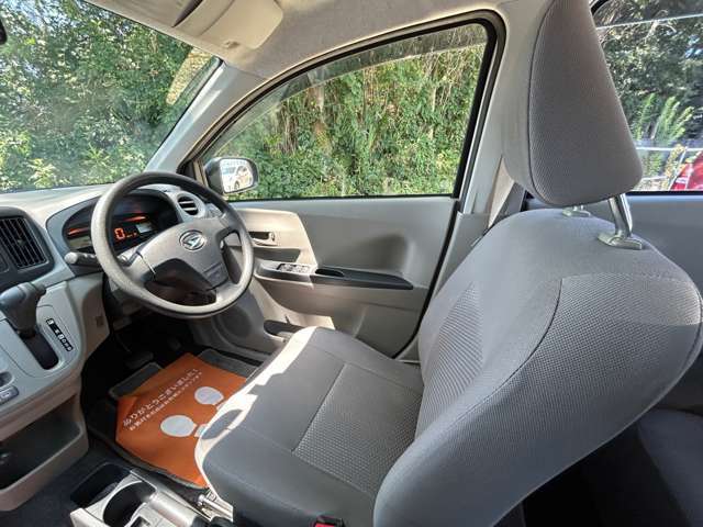 ご遠方のお客様にも電話、メールにて車両のコンディションを詳細にご案内致します♪全国納車対応可能です。全国陸送可能です。お気軽にお問い合わせください