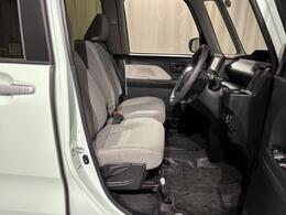 フロントシートは調整機能も細かく設定され、どんな体格にもフィット！！長距離でも快適なドライブをお楽しみ頂けます！