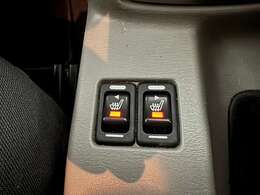 【シートヒーター】寒い日に重宝するシートヒーター！エアコンより早く温まってくれるので寒がりの人も安心ですね♪エアコンの温風は乾燥するから苦手、という方にもをおすすめです。