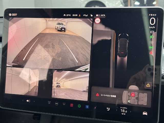 【バックカメラ】便利なバックカメラで安全確認もできます。駐車が苦手な方にもオススメな便利機能です。