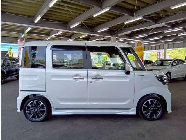 【関東・関西方面より直入庫】多数！北陸・東北地方にて使用している車両に比べ、「下廻りの錆」「走行距離」は段違い！高品質に自信あり♪もちろん『下廻りコーティング』も取扱い♪