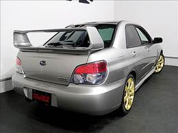 お手軽に乗れる低価格カーをお探しなら、当店にお任せください！走る、曲がる、止まる、全てに質の高い走りをCOLOR’Sのお車で体感してください。