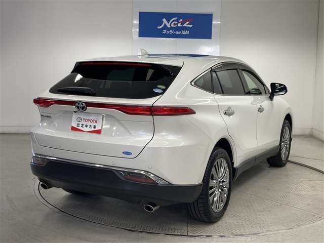 たくましく、エレガントなフォルム。心が満たされる上質な空間。（ハリアー)