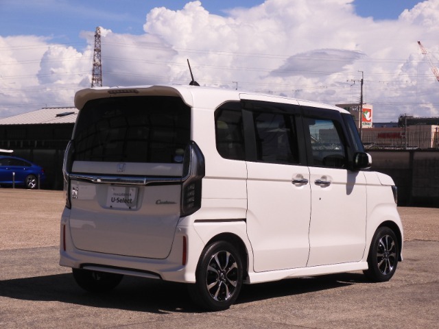 地域によってはなかなかご希望の車種が見つからない事もあるかと思います。当店では一部の離島などを除き、日本全国へ販売させていただくこともできますので、まずはお気軽にお問い合わせくださいませ。